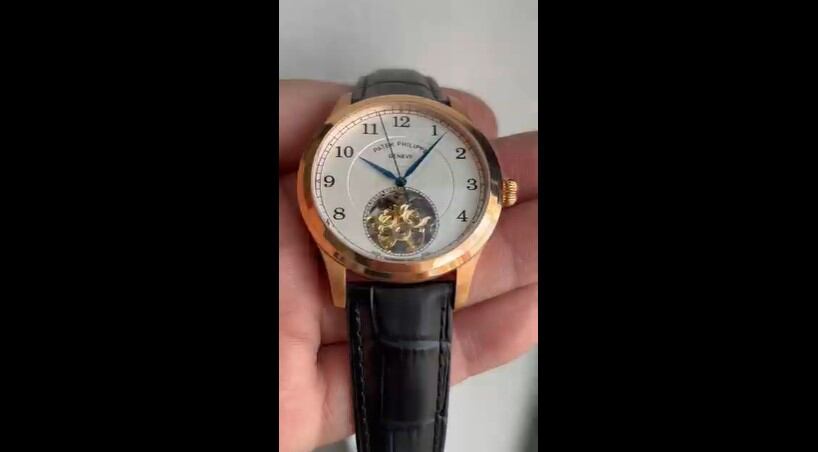 En el expediente aparecen además videos de relojes de lujo y vehículos de alta gama.