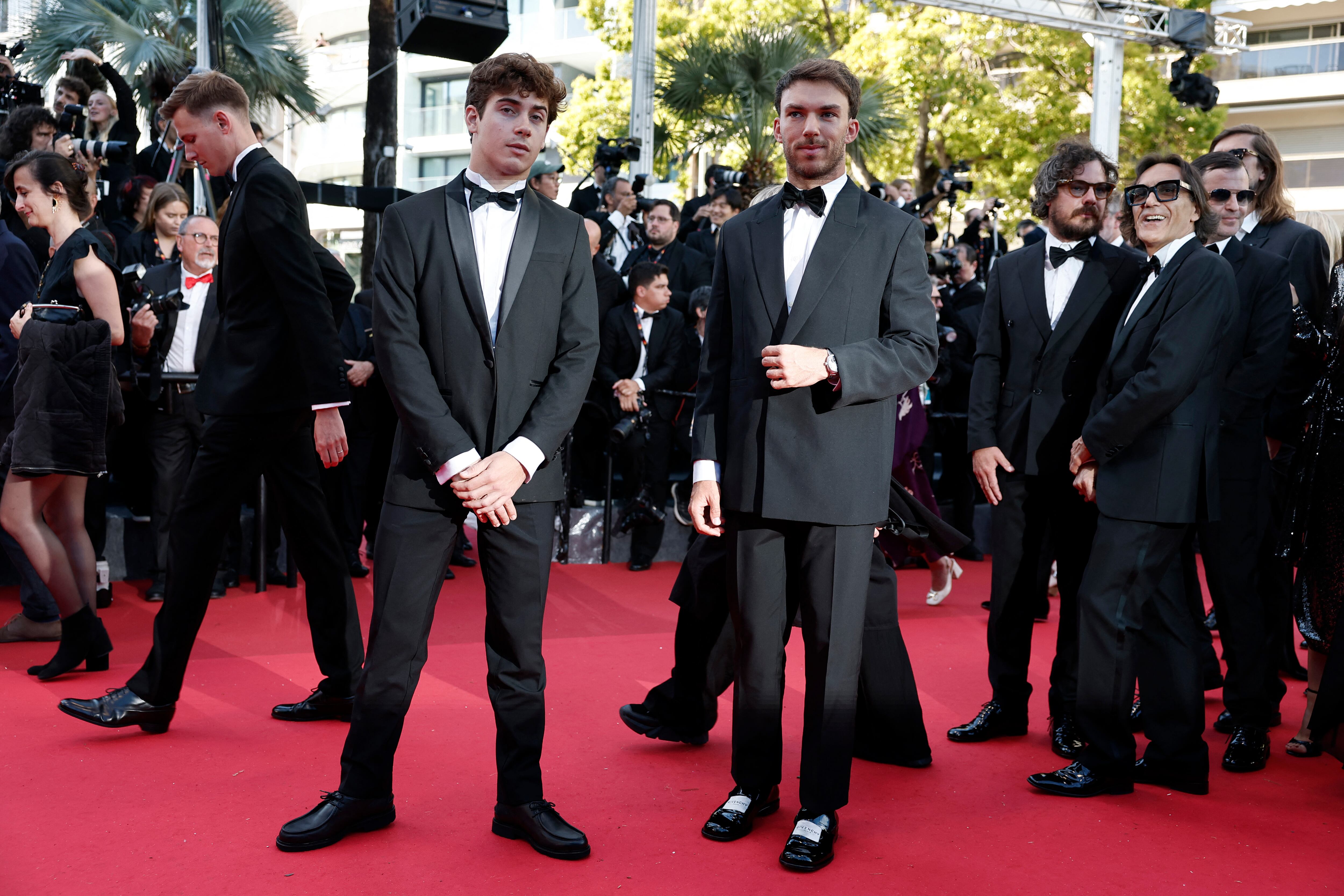 Franco Colapinto y Pierre Gasly en Cannes. (Foto: REUTERS/Benoit Tessier)