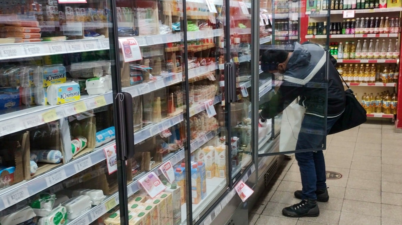 Si el dólar rebota, es probable que la inflación tenga más complicaciones para mantenerse debajo de 2% en lo que resta del año. (Foto: NA / MARIANO SANCHEZ)