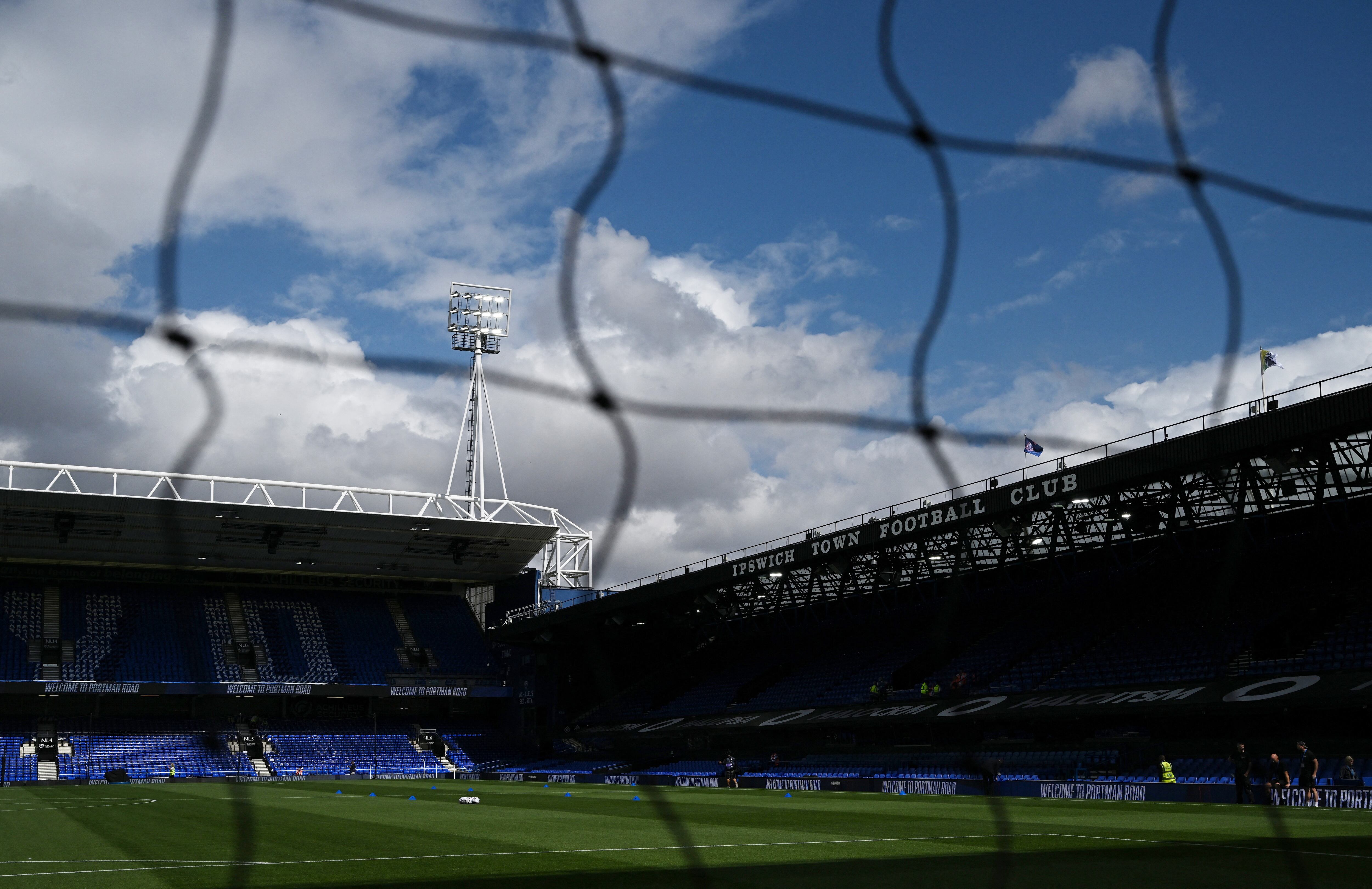 Ipswich vs Sunderland por la fecha 1 de la Premier League del 2026.