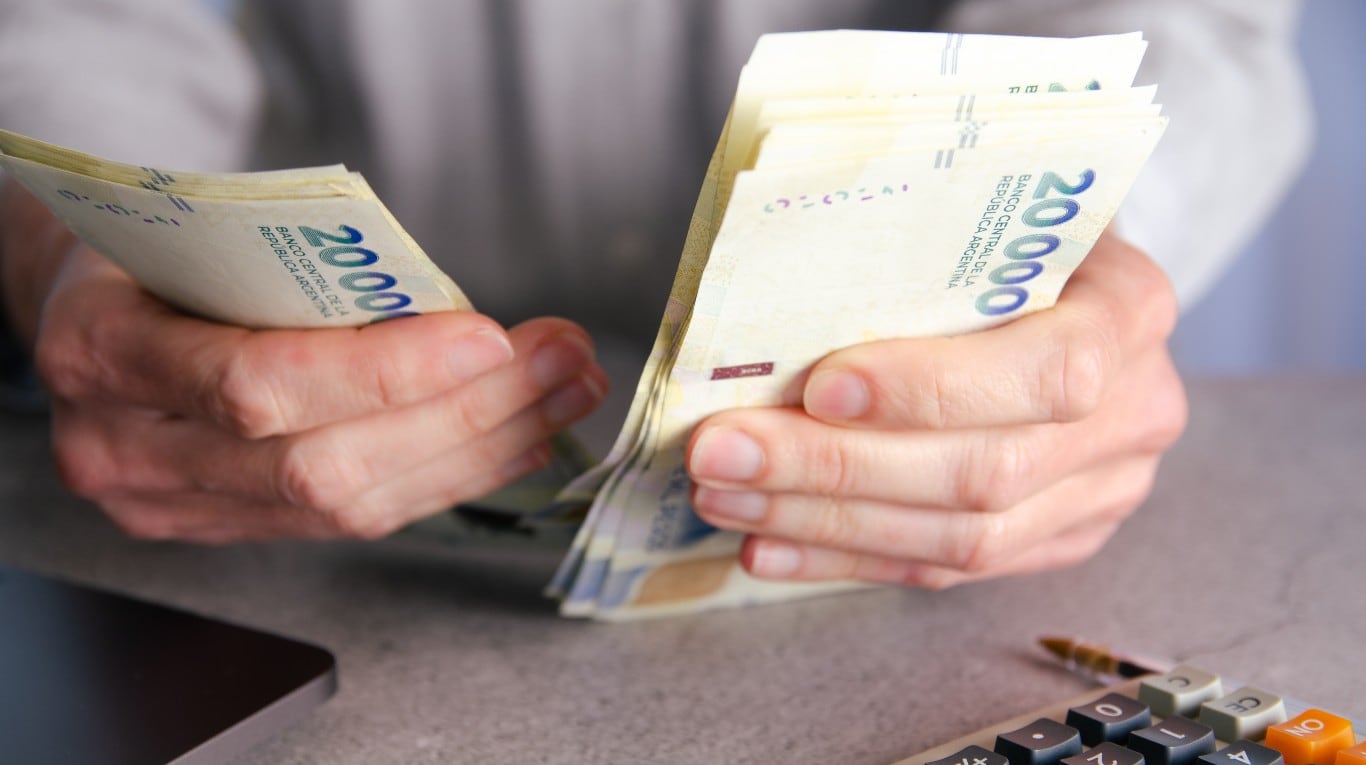 El dinero se deposita al finalizar el plazo junto con los intereses en tu cuenta bancaria (Foto: Adobe Stock).