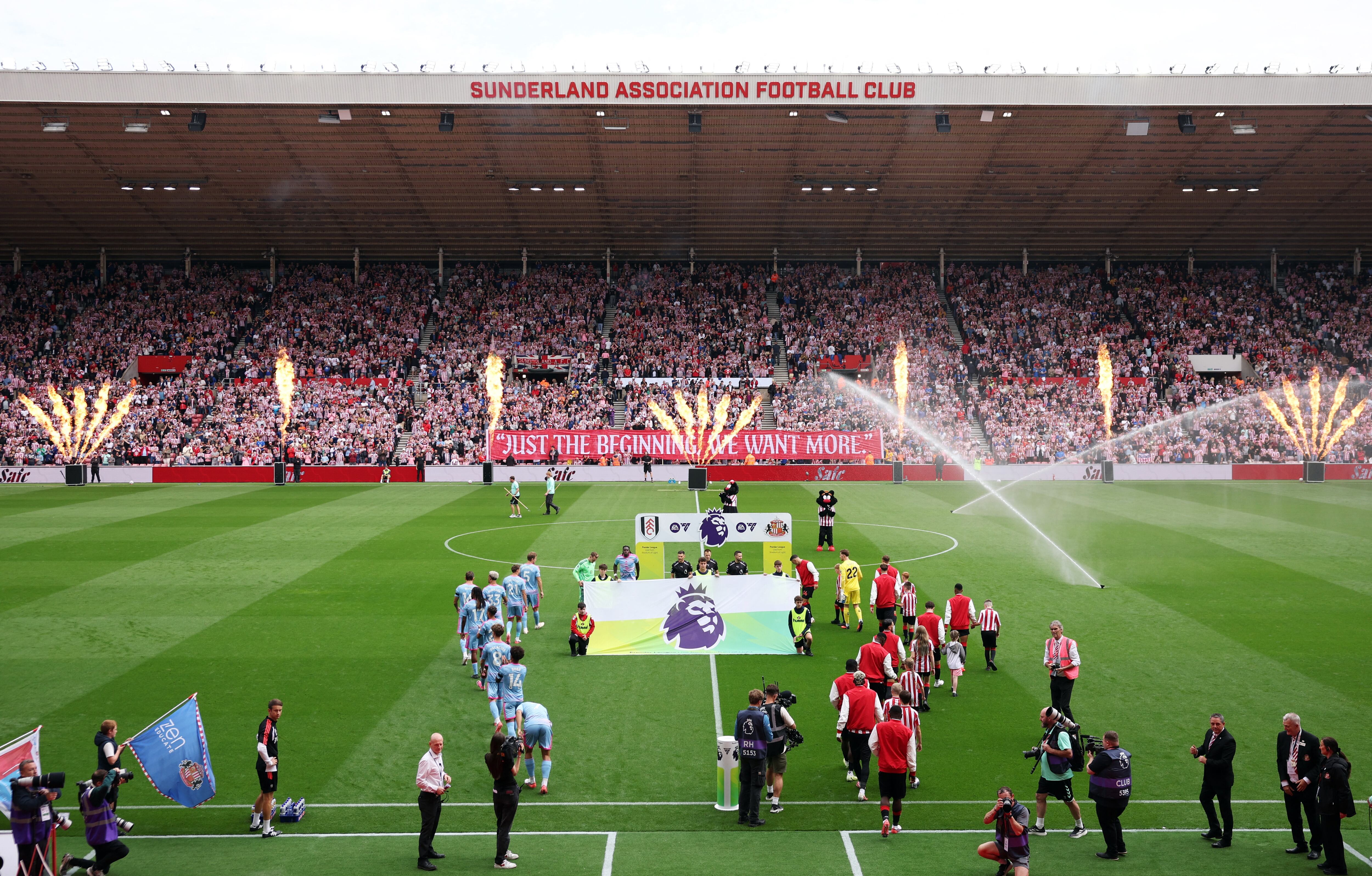 Sunderland vs Fulham por la fecha 2 de la Premier League del 2026.