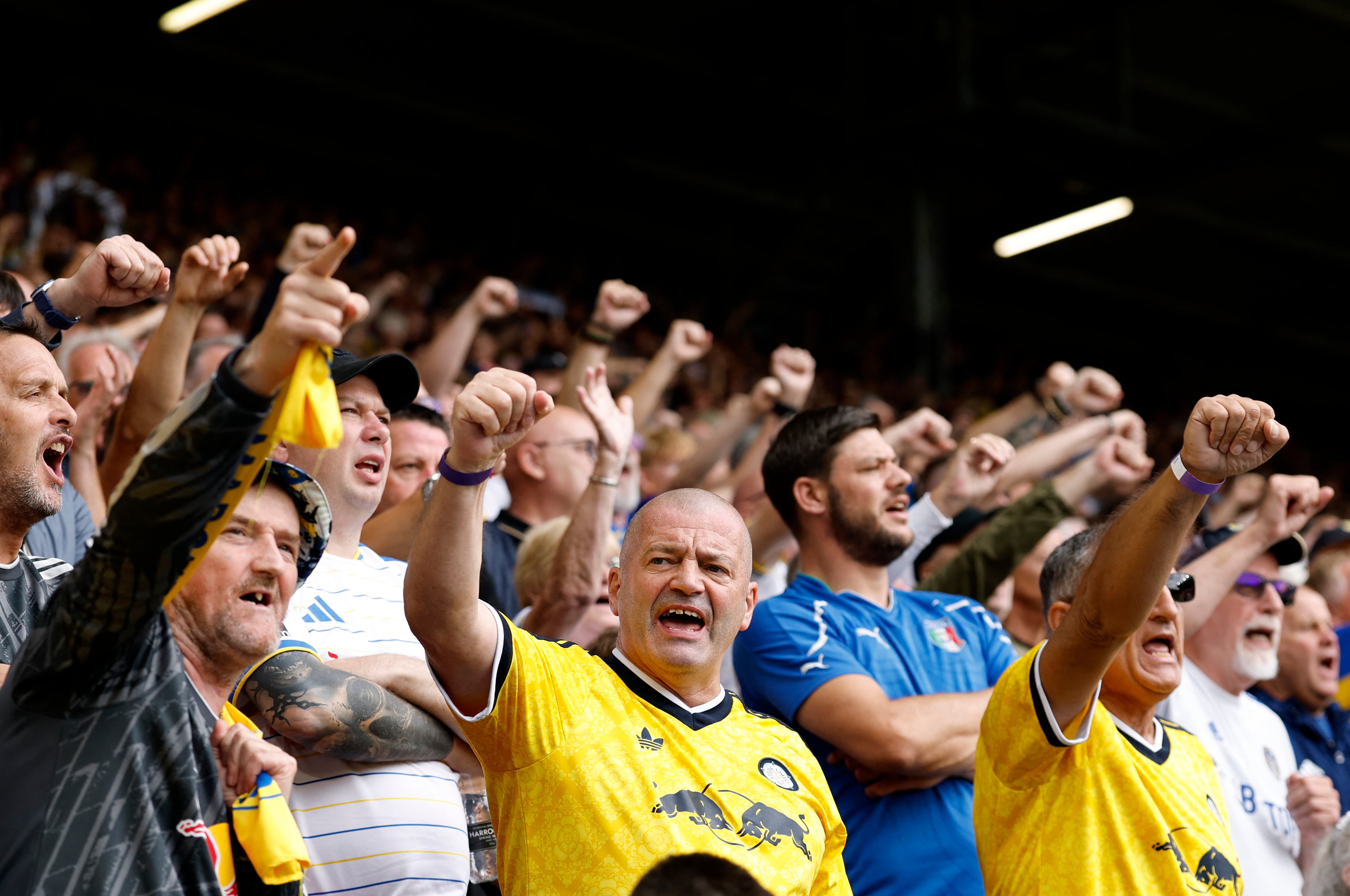 Leeds vs Brentford por la fecha 2 de la Premier League del 2026.