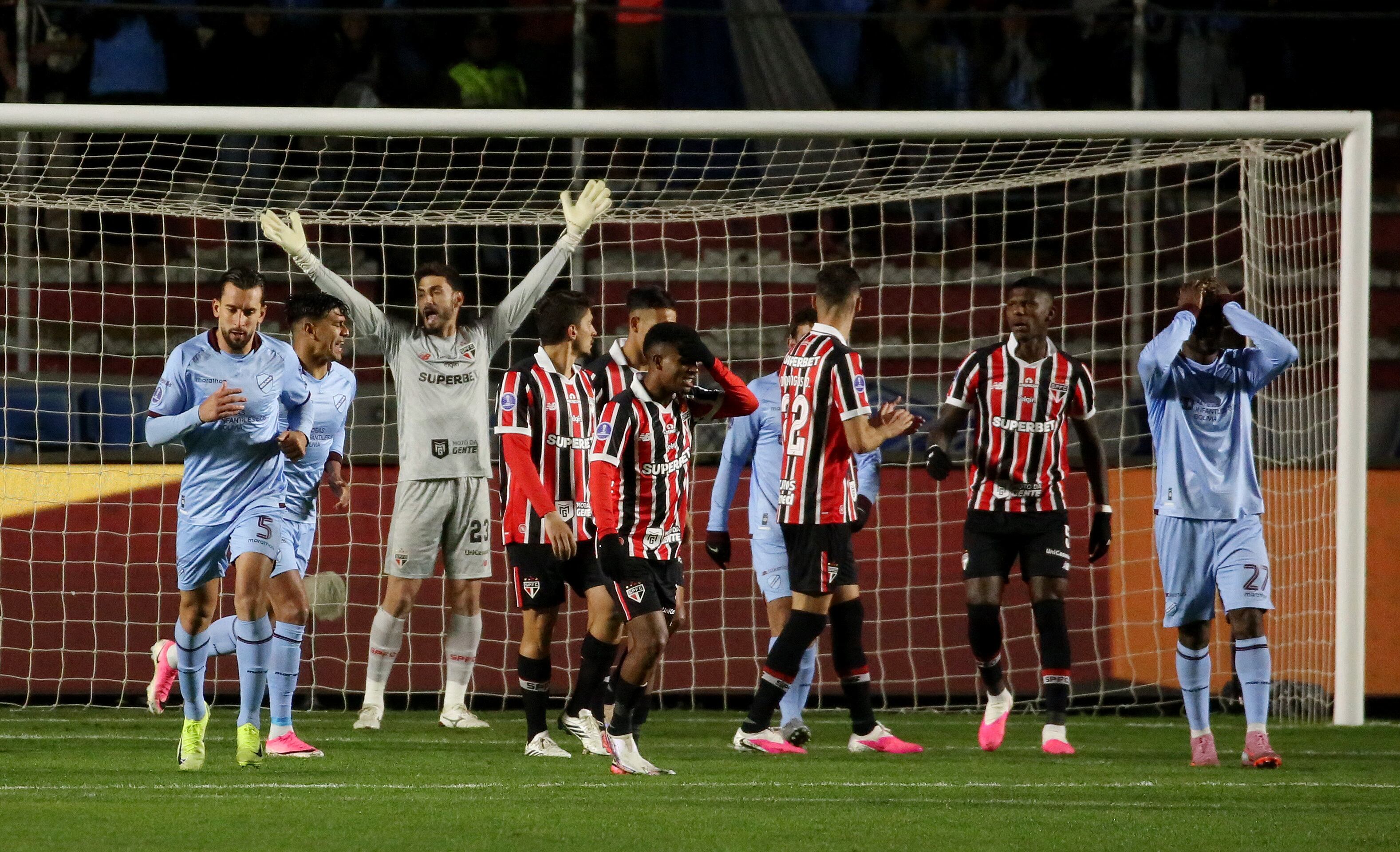 Bolívar vs São Paulo por los octavos de final de la Copa Sudamericana del 2026.