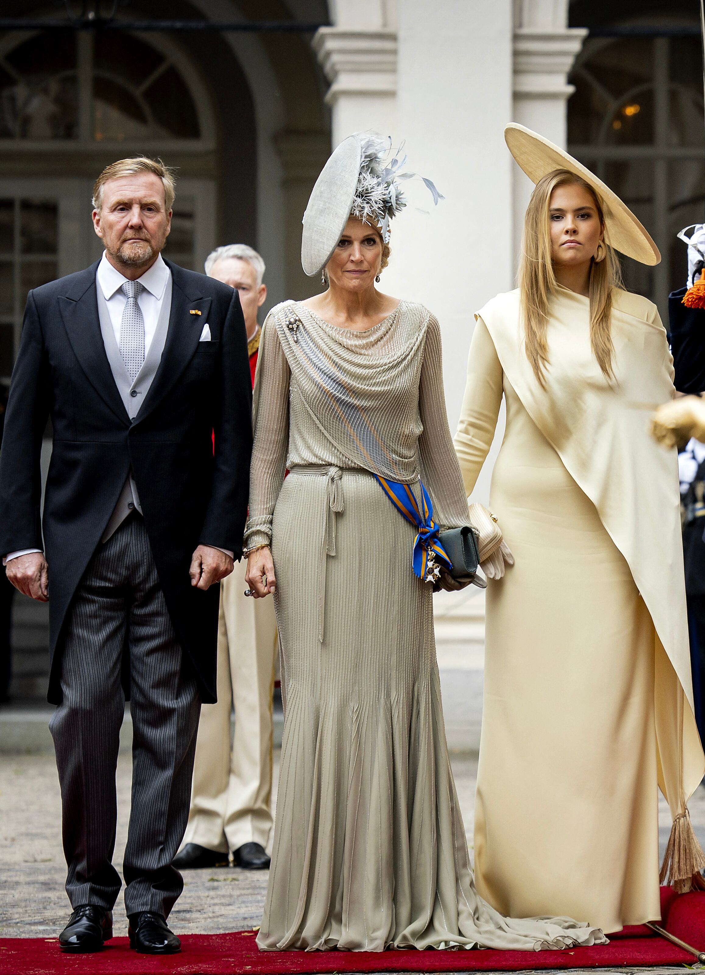En 2025, Máxima lució un vestido largo drapeado bordado en cuentas de vidrio de Jan Taminiau  (Foto: Sem van der Wal / ANP / AFP) /