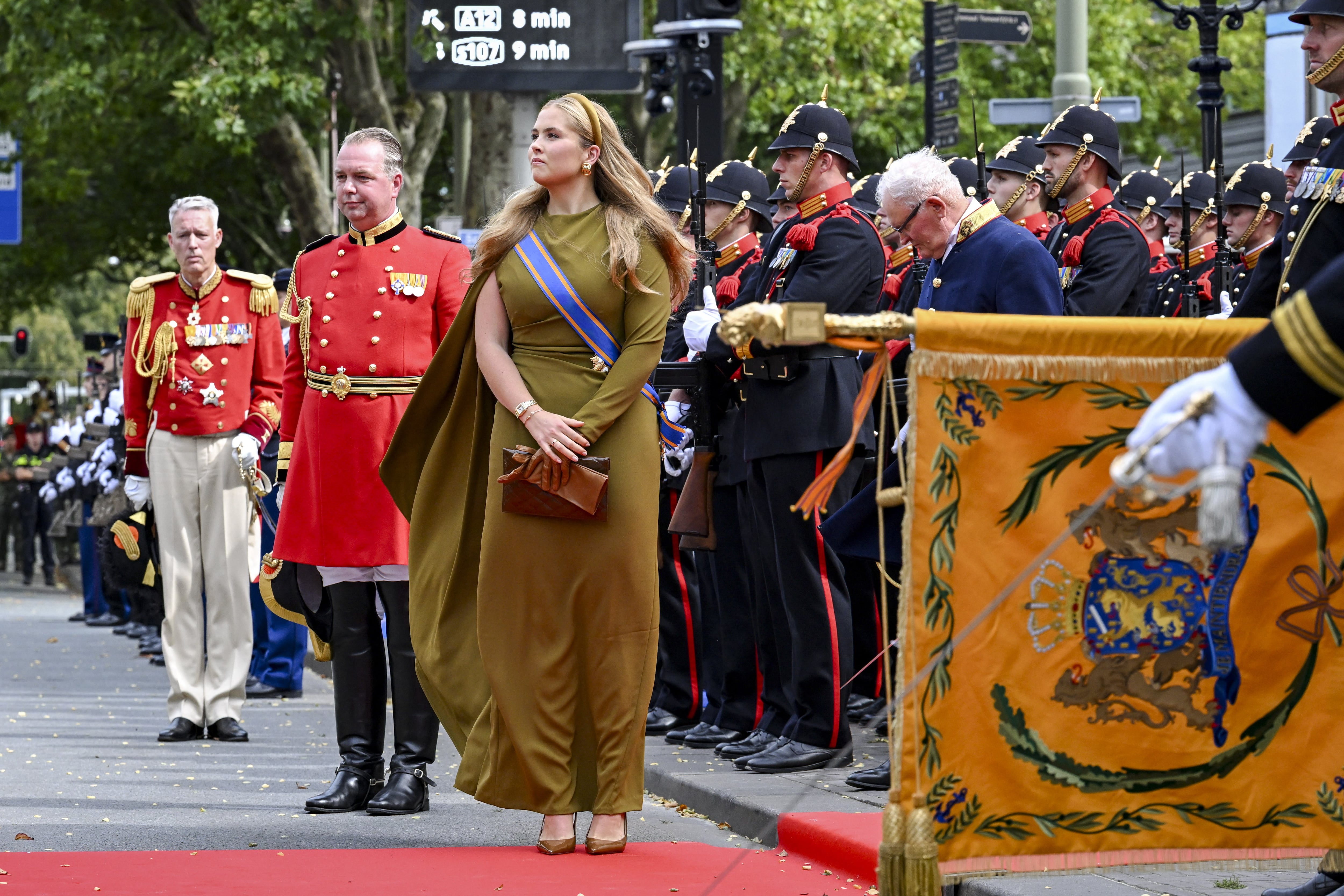 Amalia, la heredera al trono, eligió color, pero de carácter ceremonial (Foto: Patrick van Emst / ANP / AFP)