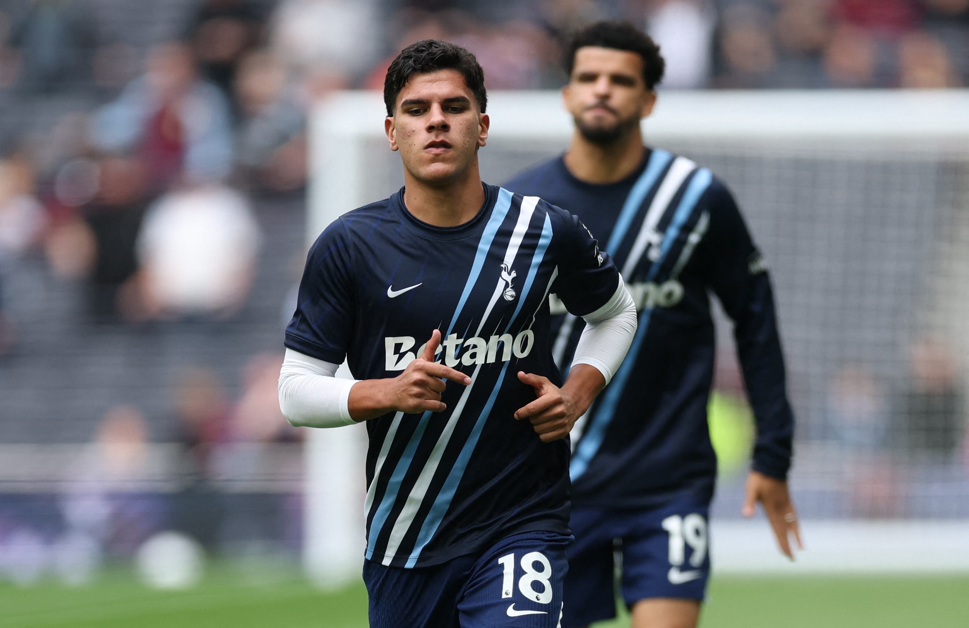 Tottenham vs Aston Villa por la fecha 5 de la Premier League del 2026.