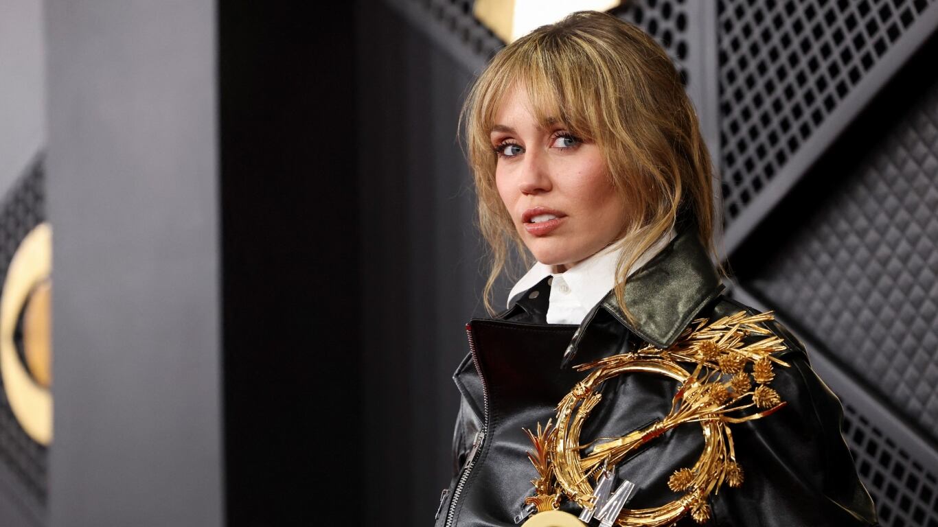 Miley Cyrus participando de la entrega de los premios  Grammy 2026 (Foto: REUTERS/Mario Anzuoni).