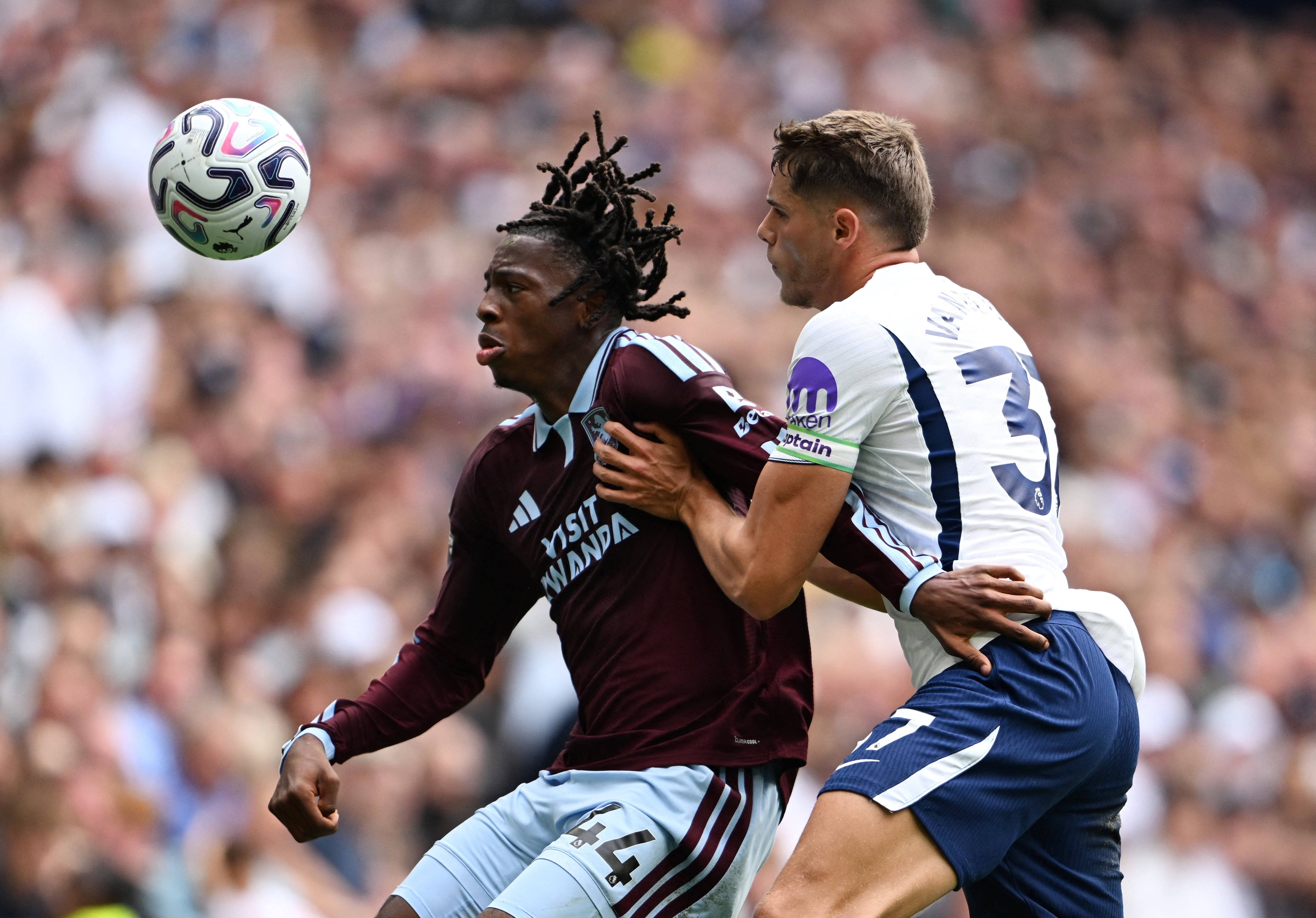 Tottenham vs Aston Villa por la fecha 5 de la Premier League del 2026.