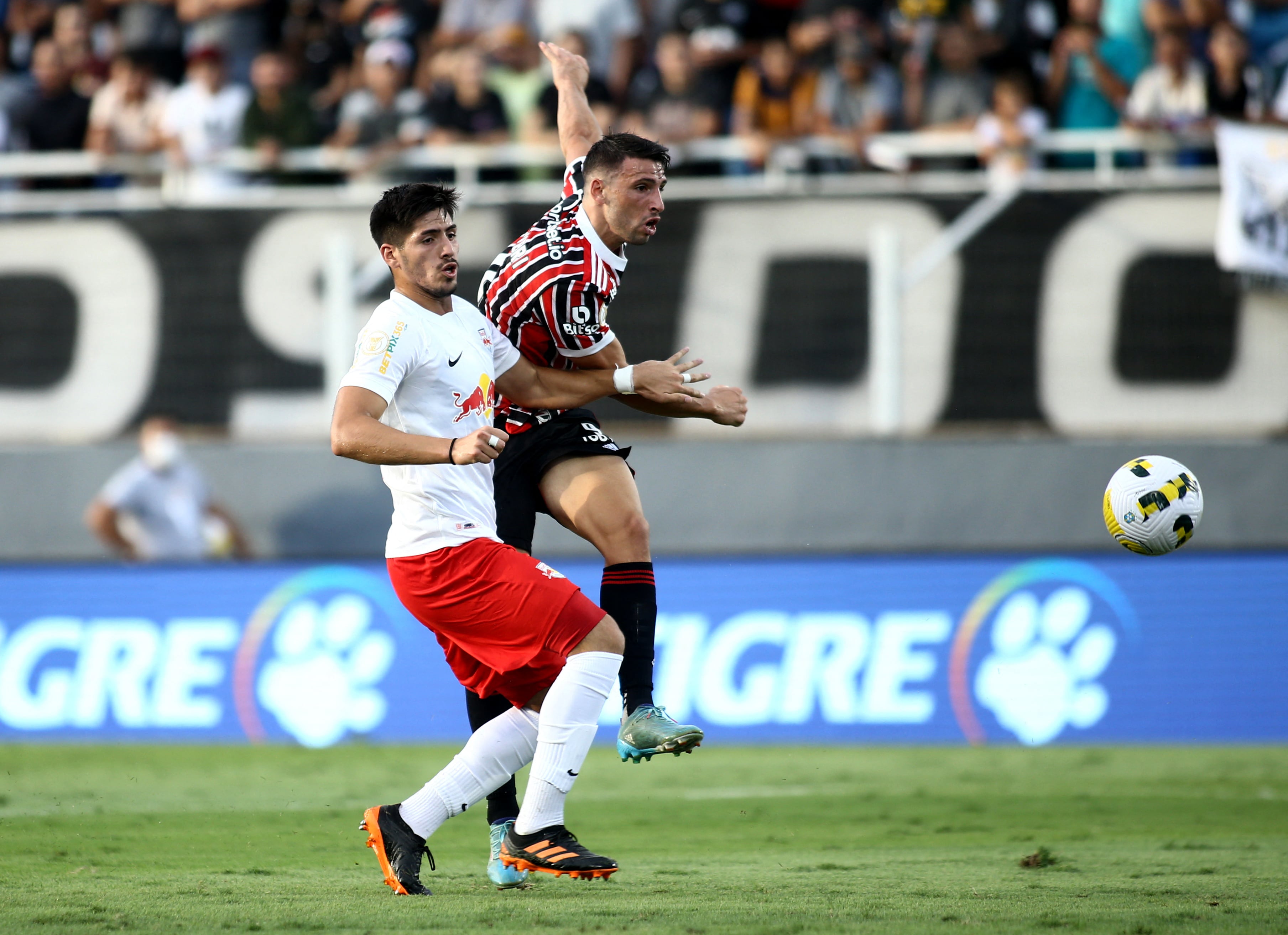 Lomónaco llegó a Independiente en 2024 desde Bragantino. (Foto: Reuters).