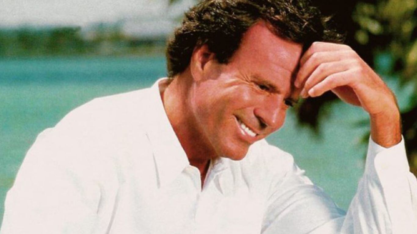 Julio Iglesias enfrenta una investigación en su contra por agresión sexual. (Foto: Instagram/julioiglesias)